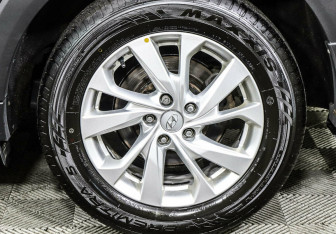 Подержанный автомобиль Hyundai Tucson 2019 года (8 фото)