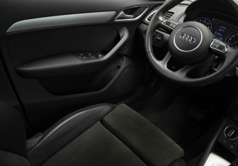 Подержанный автомобиль Audi Q3 2017 года (17 фото)