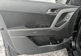Подержанный автомобиль Hyundai Creta 2020 года (19 фото)