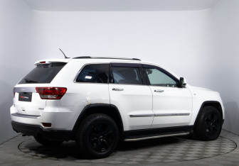 Подержанный автомобиль Jeep Grand Cherokee 2012 года (5 фото)
