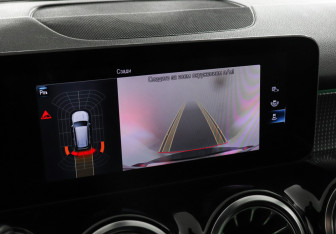 Подержанный автомобиль Mercedes-Benz GLB 2020 года (13 фото)