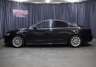 Подержанный автомобиль Audi A6 Sedan 2018 года (8 фото)