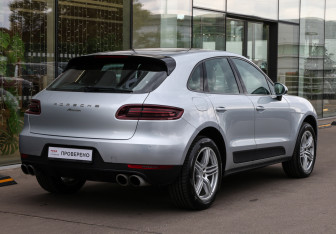 Подержанный автомобиль Porsche Macan 2017 года (5 фото)