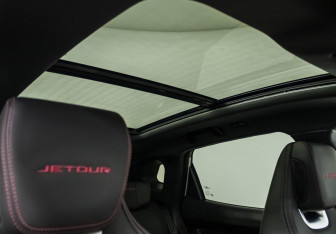 Подержанный автомобиль Jetour Dashing 2023 года (18 фото)