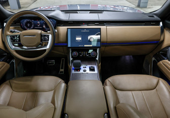 Подержанный автомобиль Land Rover Range Rover 2022 года (16 фото)