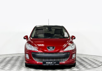 Подержанный автомобиль Peugeot 308 Hatchback 2010 года (2 фото)