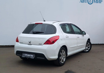 Подержанный автомобиль Peugeot 308 Hatchback 2010 года (5 фото)