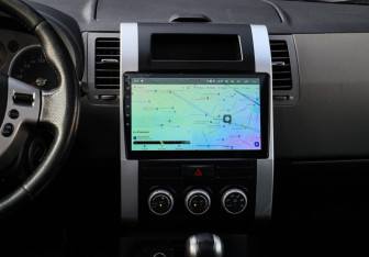 Подержанный автомобиль Nissan X-Trail 2007 года (12 фото)