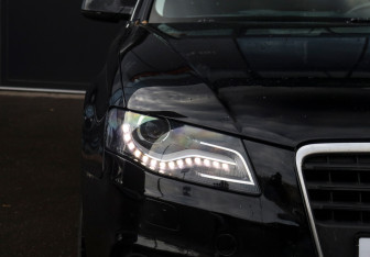 Подержанный автомобиль Audi A4 Sedan 2010 года (18 фото)