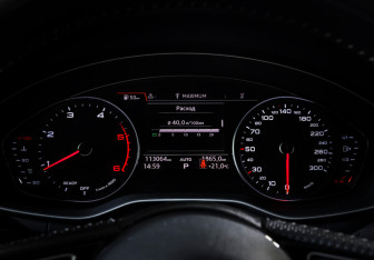 Подержанный автомобиль Audi A5 Liftback 2019 года (17 фото)