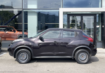 Подержанный автомобиль Nissan Juke 2014 года (8 фото)