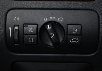Подержанный автомобиль Volvo XC70 2008 года (16 фото)