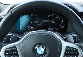 Подержанный автомобиль BMW X5 2022 года (11 фото)