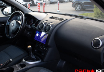 Подержанный автомобиль Nissan Qashqai 2011 года (7 фото)