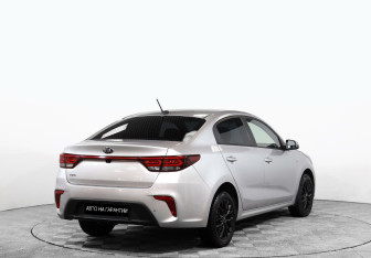 Подержанный автомобиль Kia Rio Sedan 2019 года (4 фото)