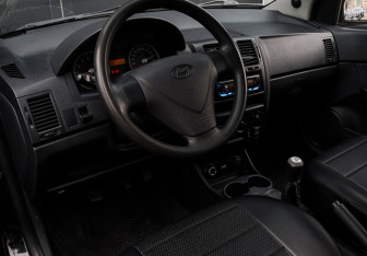 Подержанный автомобиль Hyundai Getz 2008 года (14 фото)