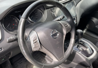Подержанный автомобиль Nissan Qashqai 2016 года (14 фото)