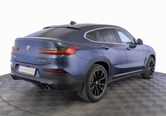 Подержанный автомобиль BMW X4 2019 года (5 фото)