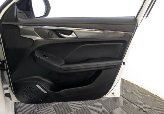 Подержанный автомобиль Haval Jolion 2024 года (23 фото)