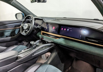 Подержанный автомобиль Geely Monjaro 2023 года (11 фото)