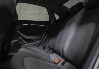 Подержанный автомобиль Audi A3 Sedan 2020 года (15 фото)