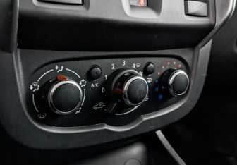 Подержанный автомобиль LADA (ВАЗ) Largus Wagon 2021 года (21 фото)