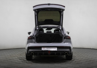 Подержанный автомобиль Changan UNI-V 2023 года (21 фото)