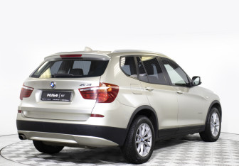 Подержанный автомобиль BMW X3 2013 года (5 фото)
