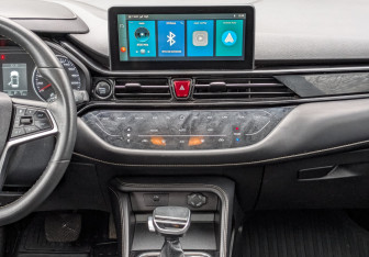 Подержанный автомобиль Москвич 3 2023 года (16 фото)