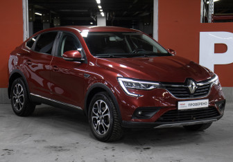 Подержанный автомобиль Renault Arkana 2019 года (3 фото)