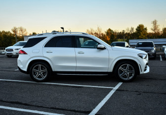 Подержанный автомобиль Mercedes-Benz GLE 2019 года (4 фото)