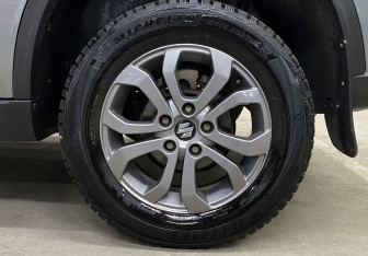 Подержанный автомобиль Suzuki Vitara 2019 года (10 фото)