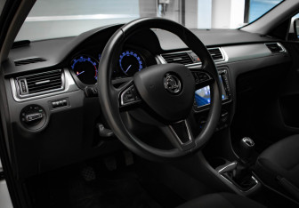 Подержанный автомобиль Skoda Rapid Liftback 2019 года (7 фото)