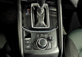 Подержанный автомобиль Mazda CX-5 2023 года (15 фото)