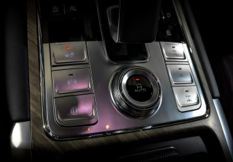 Подержанный автомобиль Tank 500 2023 года (28 фото)