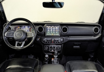Подержанный автомобиль Jeep Wrangler 2021 года (13 фото)