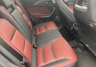 Подержанный автомобиль FAW Bestune T77 2022 года (11 фото)