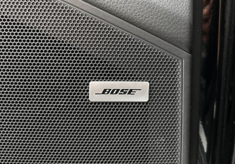 Подержанный автомобиль Porsche Cayenne 2021 года (22 фото)