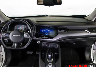 Подержанный автомобиль Haval F7x 2022 года (11 фото)