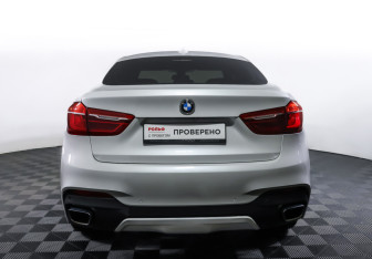 Подержанный автомобиль BMW X6 2016 года (6 фото)