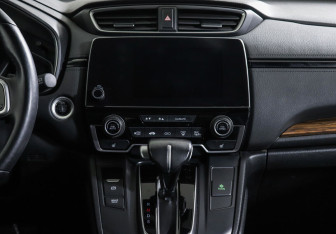 Подержанный автомобиль Honda CR-V 2017 года (10 фото)