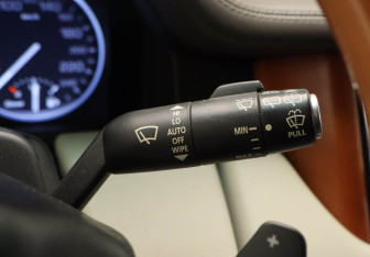 Подержанный автомобиль Land Rover Range Rover 2012 года (11 фото)