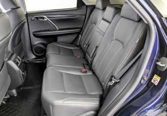 Подержанный автомобиль Lexus RX 2018 года (12 фото)