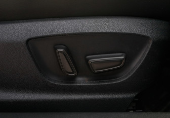 Подержанный автомобиль Toyota Camry Sedan 2021 года (8 фото)