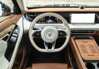 Подержанный автомобиль Voyah Free 2023 года (12 фото)