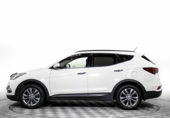 Подержанный автомобиль Hyundai Santa Fe 2015 года (8 фото)