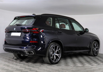 Новый BMW X5 2025 (2 фото)
