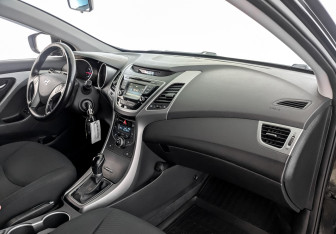 Подержанный автомобиль Hyundai Elantra Sedan 2014 года (11 фото)