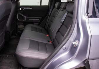 Подержанный автомобиль Jetour T2 2024 года (11 фото)