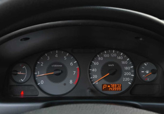 Подержанный автомобиль Nissan Almera Classic 2008 года (12 фото)